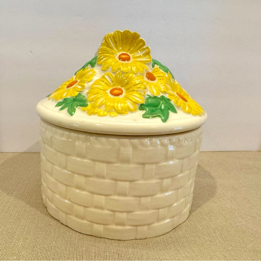 Vintage Handcrafted Canister Ceramic Daisy Basket Weave Spring: Imperfect